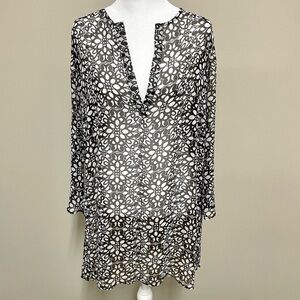 New York & Company Black and White Floral Swim Coverup